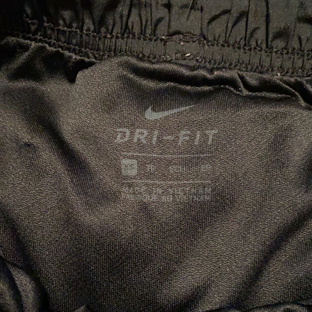 Athletic Shorts by Nike Brand. - Picture 16 of 16